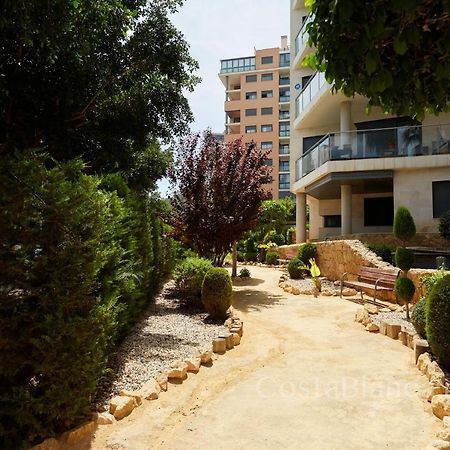 Luxurious, Newly-Renovated Large 2-Bedroom Condo By The Beach Benidorm Exterior photo