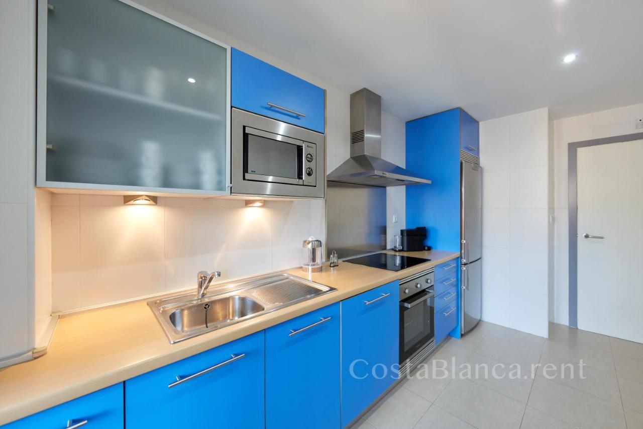 Luxurious, Newly-Renovated Large 2-Bedroom Condo By The Beach Benidorm Exterior photo