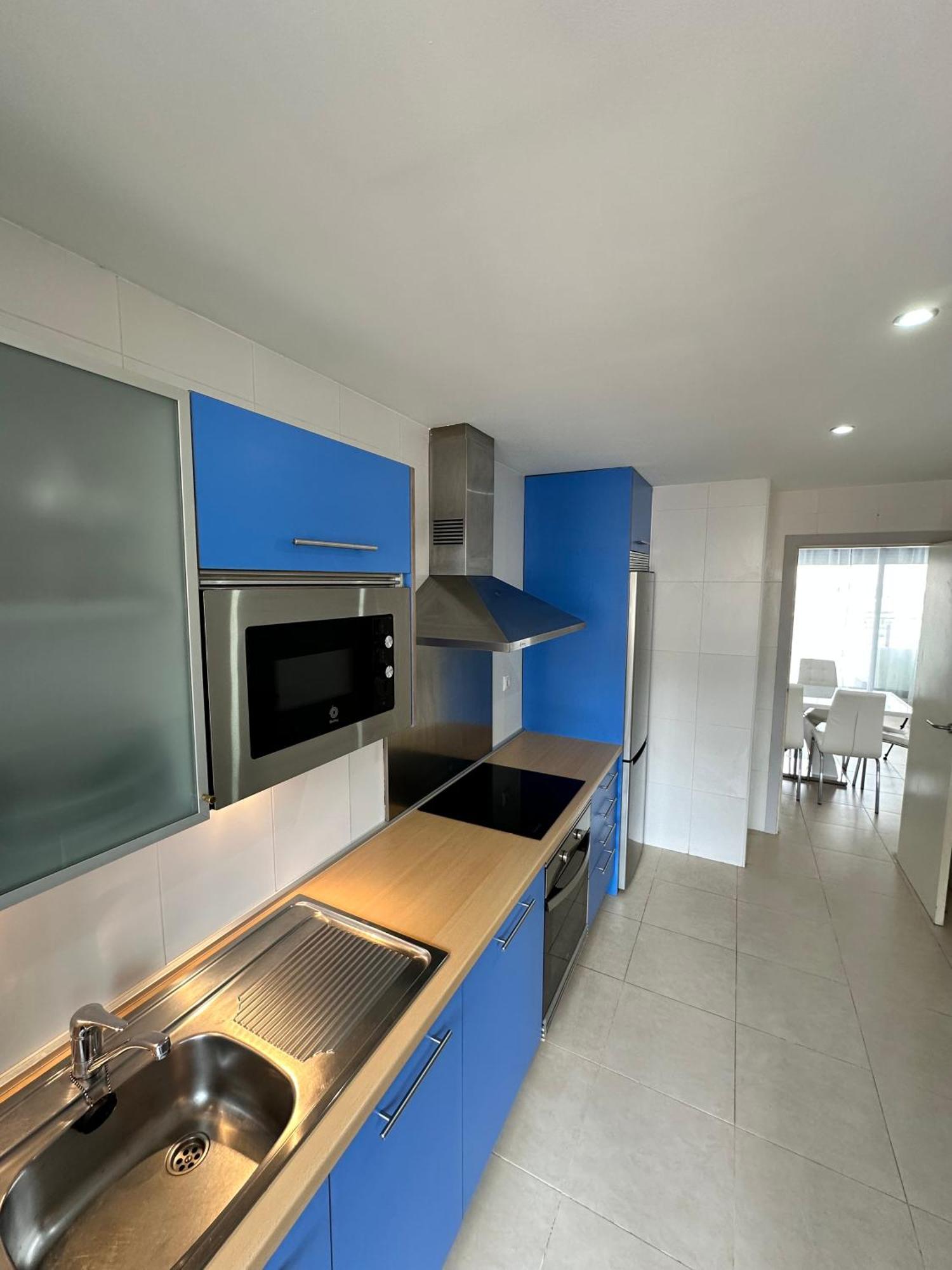 Luxurious, Newly-Renovated Large 2-Bedroom Condo By The Beach Benidorm Exterior photo